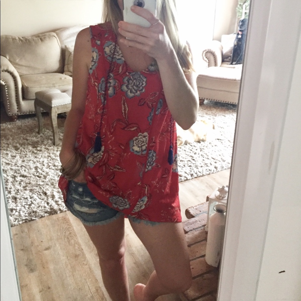 NWOT Knox Rose flowy tank